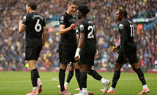 ONLINE: Tottenham hostí Aston Villu, pak šlágr Liverpool - Manchester United