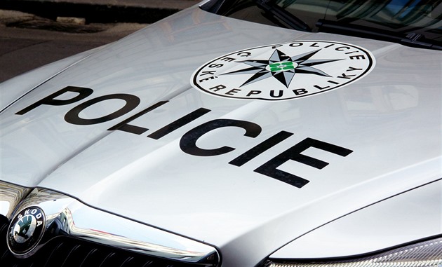 Obrat v případu mrtvého muže u ubytovny. Kvůli výsledkům pitvy podezřelého pustili