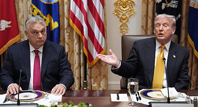 Trump dal Orbánovi výjimku ze sankcí na ruský plyn a ropu, bude trvat rok