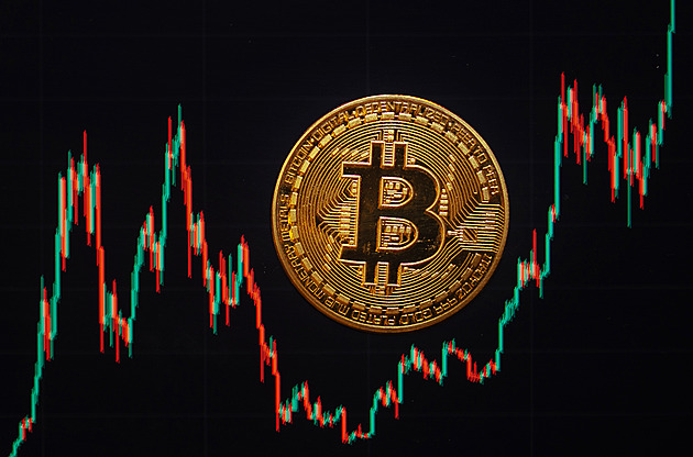 Bitcoin klesá. Od počátku října se kryptoměna propadla již o pětadvacet procent