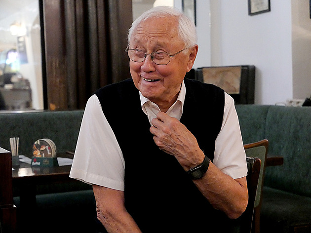 TELEVIZIONÁŘ: Nejen hajný Kuba. Jaroslav Satoranský je hlavně herec gentleman