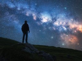 Přelomová studie ukazuje, jak AI zvládne sledovat život celé galaxie