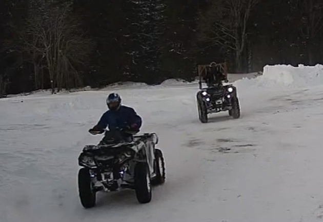 Bezohlední čtyřkolkáři řádili na Šumavě. Rozryli jen den staré běžkařské stopy