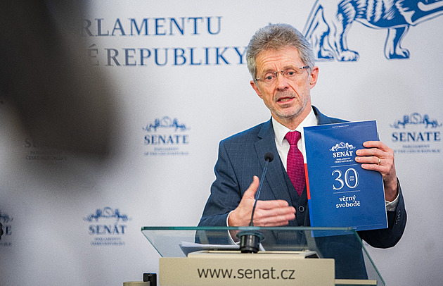 Senát oslaví třicet let. Čekají ho volby, které v něm mohou změnit poměr sil