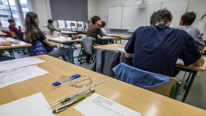 TEST: Deváťaky za měsíc čekají přijímačky na střední školy. Jak byste obstáli vy?