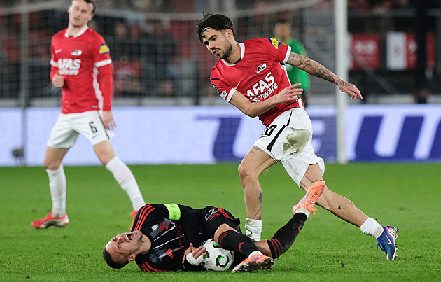 Co s tím, kapitáne? Těžko se mi hledají slova, hlesl sparťan Haraslín po výprasku