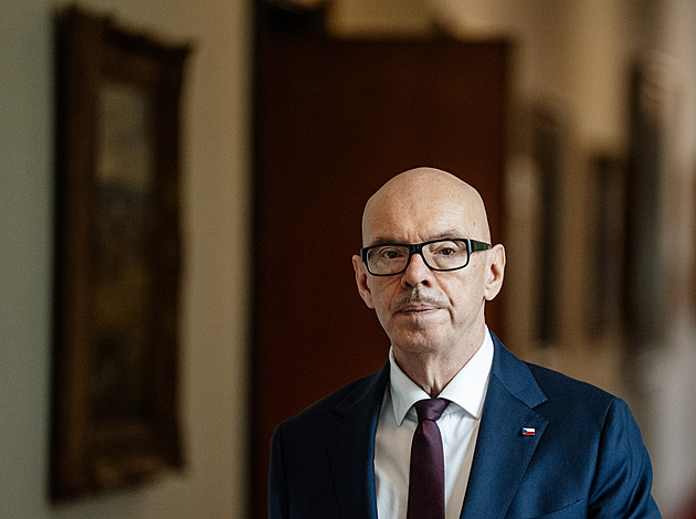 Paskvil, padlo na Radě ČT o návrhu na zrušení poplatků. S Klempířem chce jednat