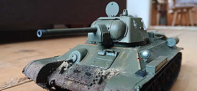 Tento tank T-34 bojoval v bitvě u Kursku. Co říkáte na jeho model?