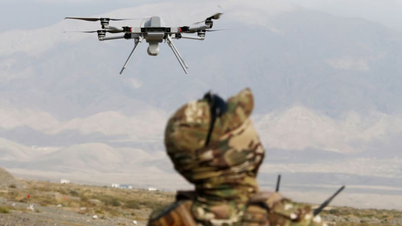 Kryty zamčené, sklepy plné. Ruští civilisté se před ukrajinskými drony nemají kde schovat