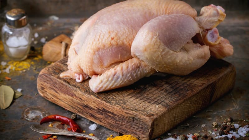 V kuřecím mase z Lidlu našli salmonelu. Pozor, můžete ho mít doma