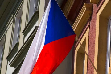 Ke schválení zákona o celostátním referendu chybí vládě hlasy opozice