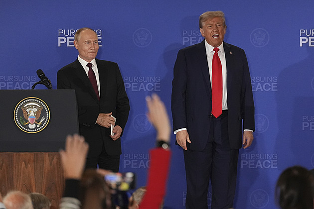 Putin navrhl Trumpovi summit o Ukrajině bez Ukrajiny, schůzka by byla v Číně