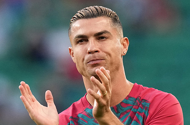 Ronaldo zná trest. Za úprk z reprezentace zaplatí drobné, dostal i distanc