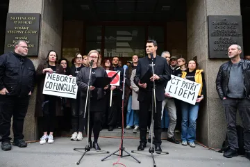 Pracovníci ČT a ČRo budou 3. listopadu stávkovat