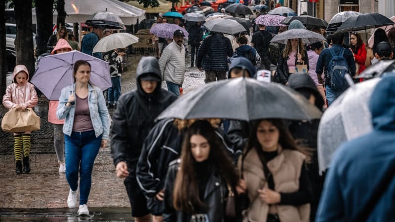 Řítí se déšť, v části Česka bude ještě chladněji. MAPA varuje, kde lijáky udeří nejvíc